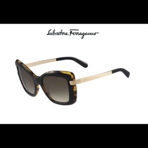 New Salvatore Ferragamo sun glasses